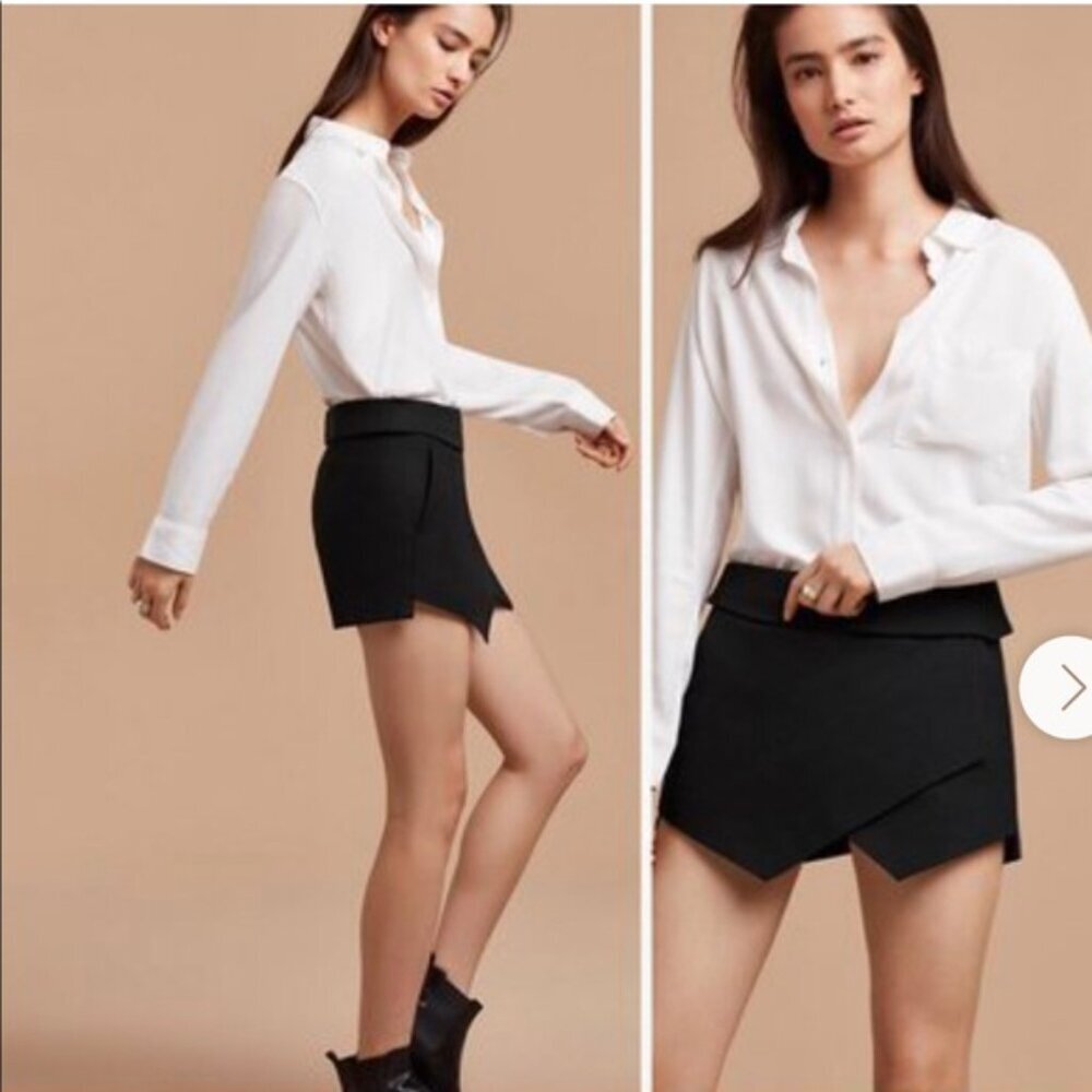 Aritzia Talula Berklee Skort Shorts Skirt Dark Gray Short Minimalist Stretch 10